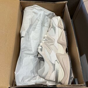 New Balance Light Gray and White Athletic Shoes New in Box 7.5W / 6M